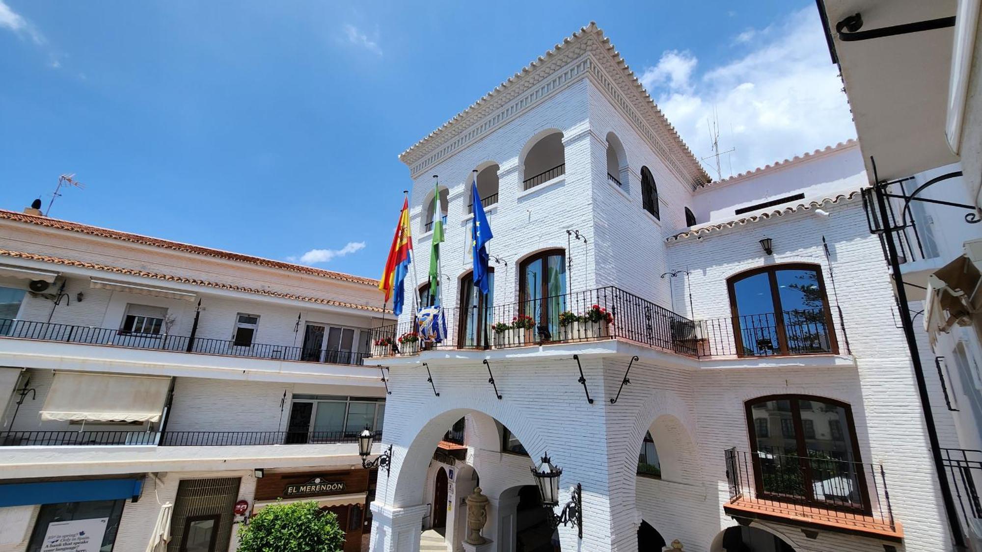 R1357 Balcon De Europa Apartment Nerja Bagian luar foto